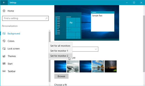 قم بتعيين خلفية مختلفة على شاشة مختلفة في إعداد الشاشة المزدوجة في نظام التشغيل Windows 10